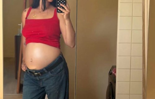 姜文大女儿怀孕，已经处于孕晚期，他即将升级做外公