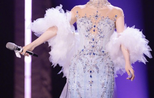 谢娜乌兰图雅年龄差两岁活力状态引关注|雅都|差距|像差|样子