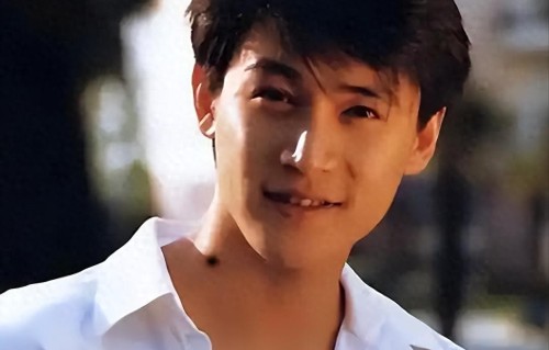 陆毅也没想到，被鲍蕾辛苦养大的17岁女儿，如今成为两口子的骄傲 