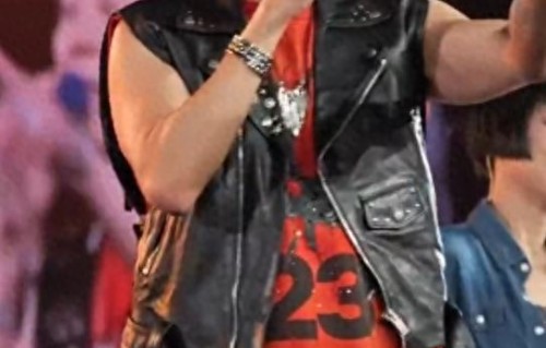 陶喆看到天津盘头笑成这样冲上热搜，网友：想去感受一下天津盘头 