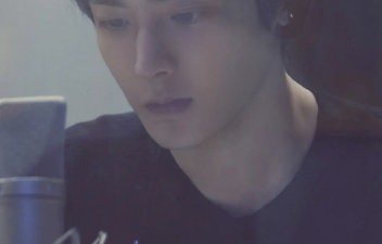 侯明昊在大会上展示的《雀骨》和《碧血蝉》角色有哪些不同？