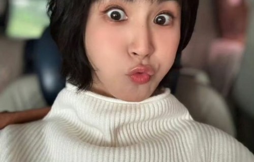 在《乘风2026》节目后，业内人士和观众对曾沛慈未来的音乐发展有哪些期待？|曾沛慈加盟|乘风破浪|初舞台曲目|未唱够爱|曾沛慈乘风