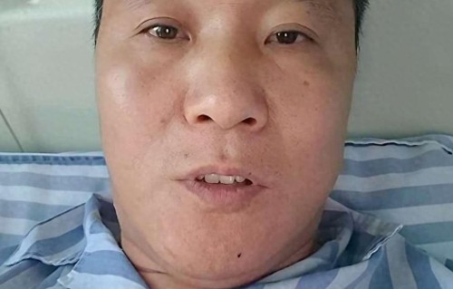 电影《亲爱的》原型杜小华因病入院手术，其称休整后将继续踏上寻亲之路 