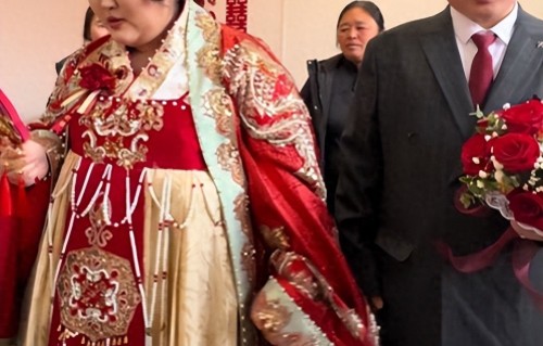 朱雪梅结婚3个月，又长胖了一圈，夫妻各走各的被质疑感情不和 