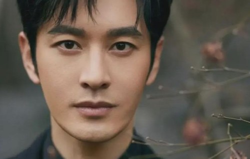 47岁黄晓明进入上戏博士复试名单：从“霸总”到“学霸”魔幻转型