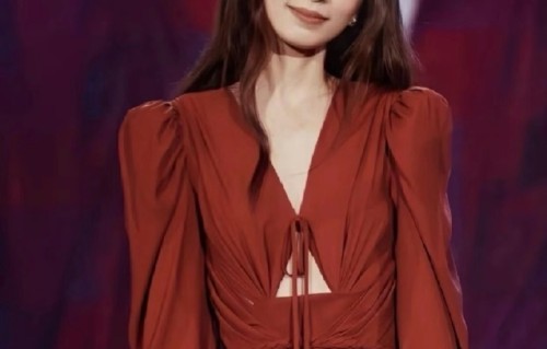 田馥甄回应拒绝浪姐邀约后续！网友炸锅了，怒斥：但凡敢来，投诉到底