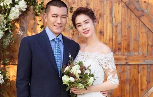 杨子新女友秘密生子，疑似婚内出轨，难怪黄圣依坚持离婚不复合