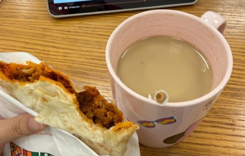 国民综艺《奔跑吧》如何通过新人嘉宾保持新鲜感？|Running Man|奔跑吧兄弟|张凌赫|范丞丞|节目