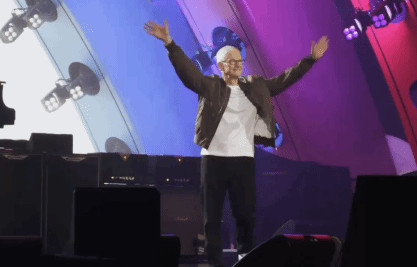 库克笑嘻了!苹果品牌忠诚度创新高