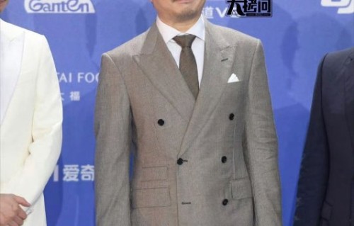 沈腾和尹正在《飞驰人生3》路演中具体发生了什么有趣互动？|红毯趣事|北京国际电影节|尹正互动|北影节红毯|沈腾西装