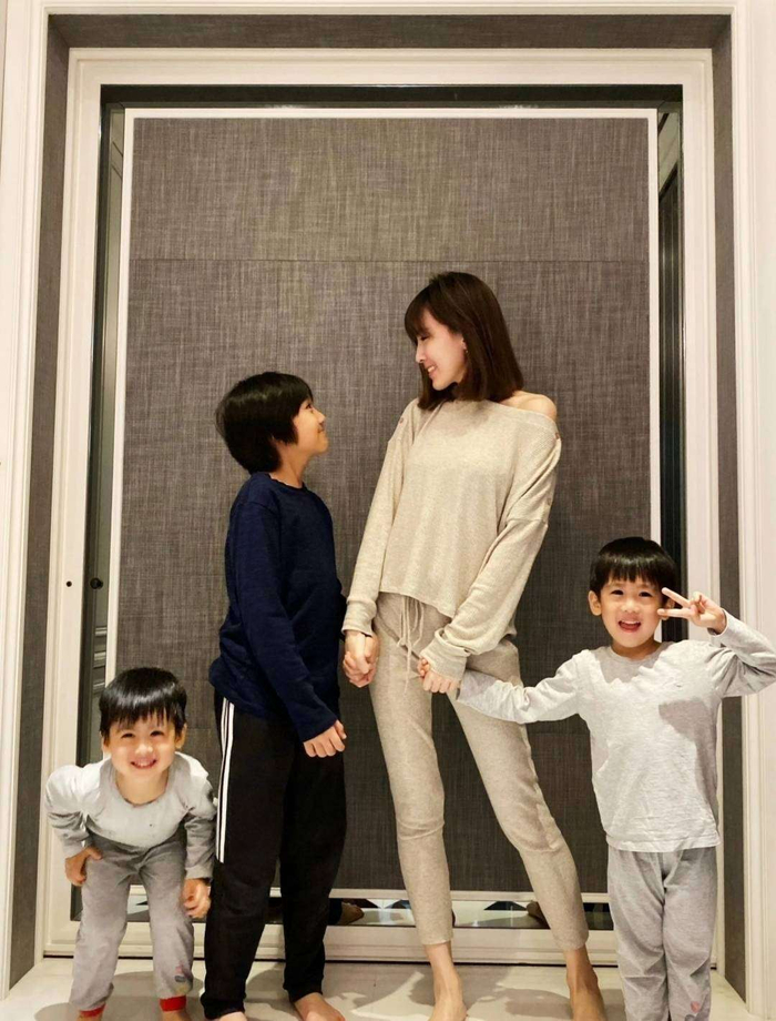  你怎么看待林志颖这一家的低调生活方式？