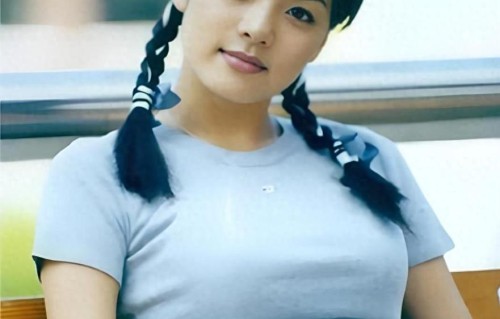 47岁蔡琳近况曝光！曾经历两段失败婚姻，如今与9岁儿子相依为命