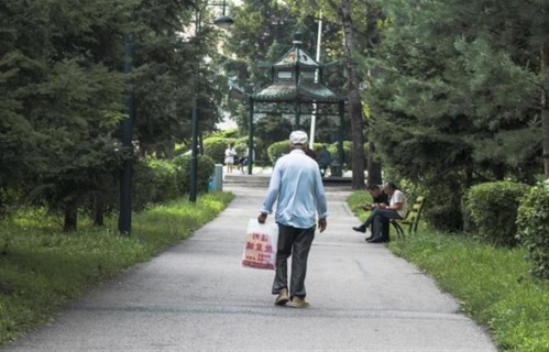一位丧偶老人大实话：女人走得早，其实是男人的灾祸，别不信