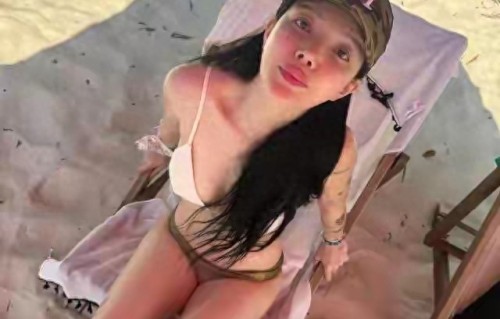 退团后尺度大开！前女团成员浴室自拍曝光，性感内衣造型被赞翻 