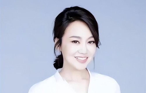 宁愿净身出户，也要和闫妮离婚，22年过去，邹伟后悔了吗？